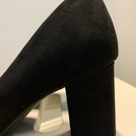 Kelly & Katie Black Suede Heels Size 6 - Picture 6 of 8